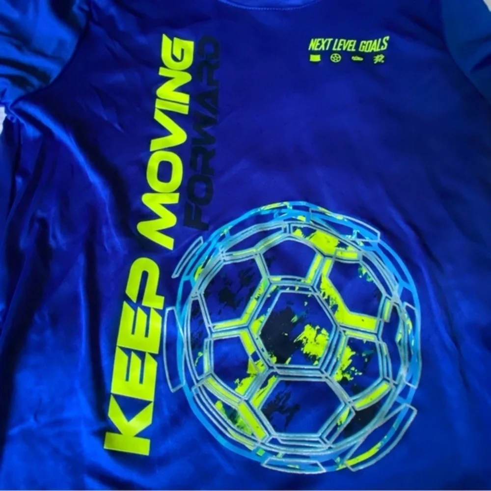 Athletic Shirt Boys‎ Size 8 Keep Moving Blue Long sleeve Pull Over NEW